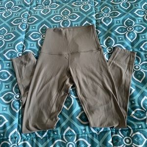 Lululemon leggings